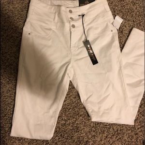 White high waisted skinny jeans NWT
